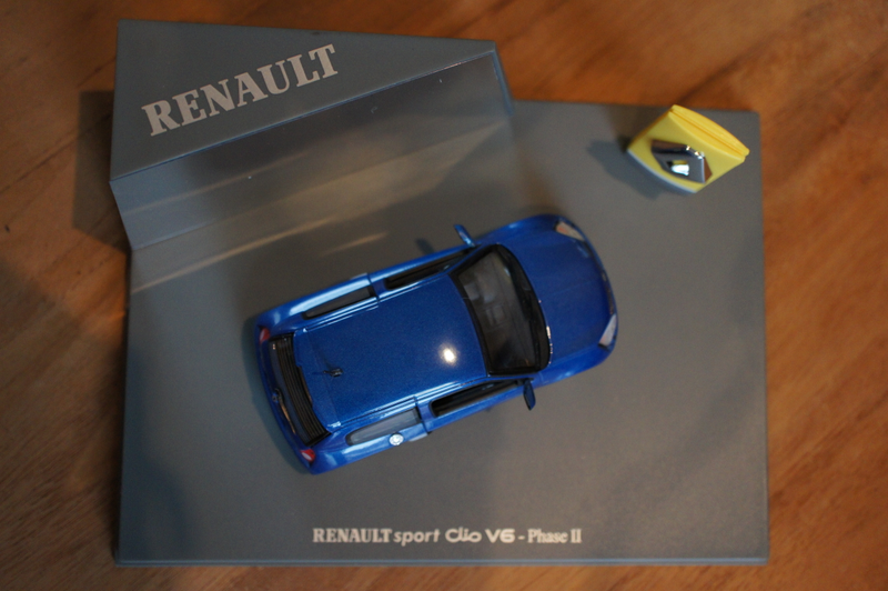 Illustration for article titled French Friday: Clio V6 part deux